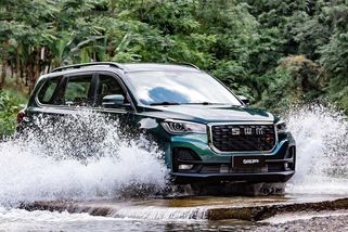 SUV velikosti Kodiaqu, ale o třetinu levnější? Tohle český trh snad ještě nezažil, novinka dorazí už v únoru - Garáž.cz